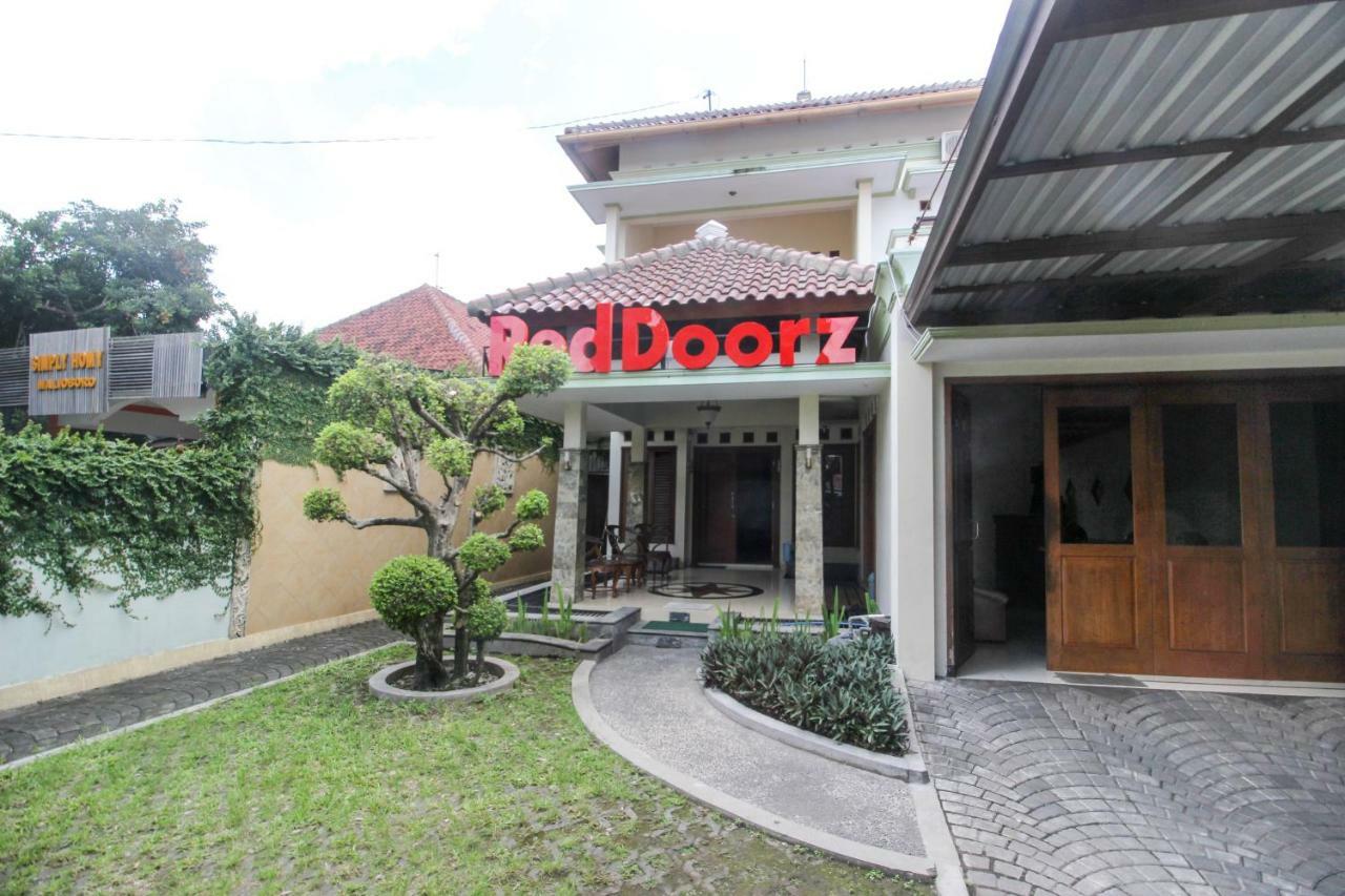 Reddoorz Plus @ Tegal Panggung Yogyakarta Exterior foto